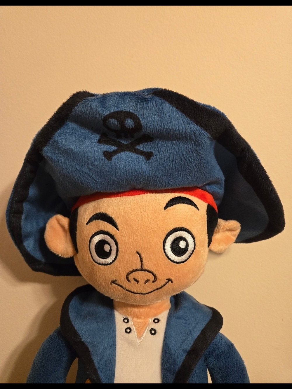Jake and the Neverland Pirates 18" Plush Toy - Picture 2 of 5